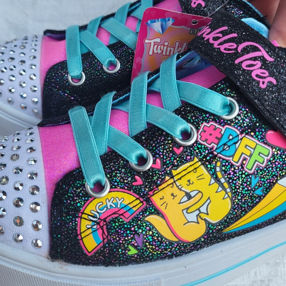Skechers size 3 NWOT Twinkle toes light up glitter print running shoes - Picture 3 of 8